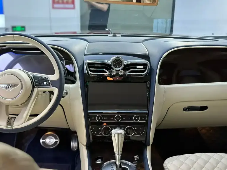 Bentley Flying Spur 6.0 T 5-seat