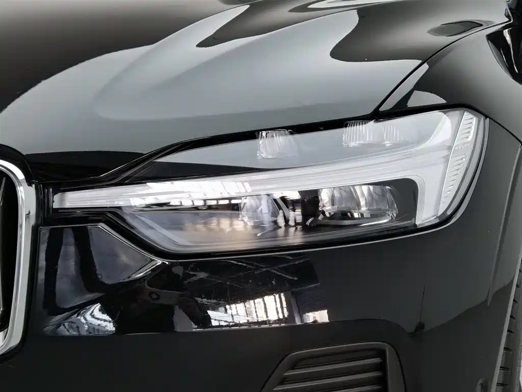 Volvo XC60 PHEV T8 PHEV Long Range 4 WD Smart Vision Luxury