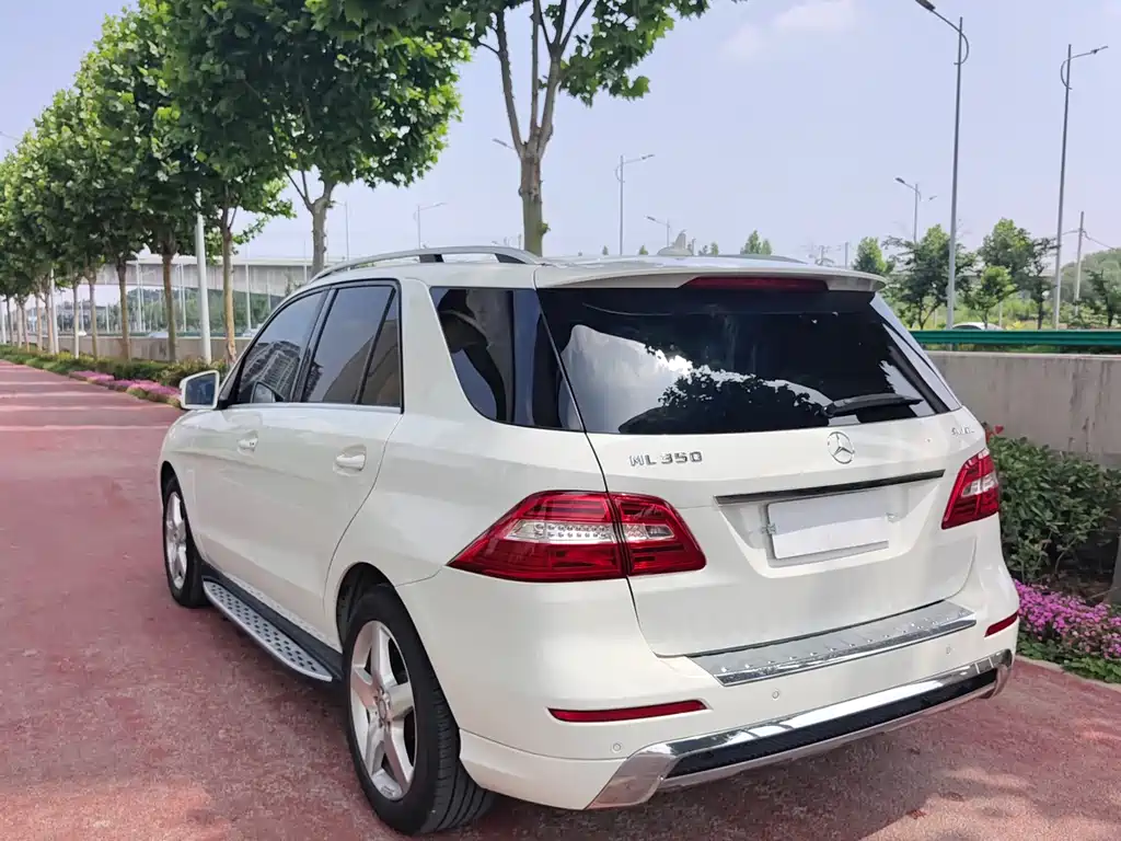 Mercedes-Benz M-Class ML 350 Luxury