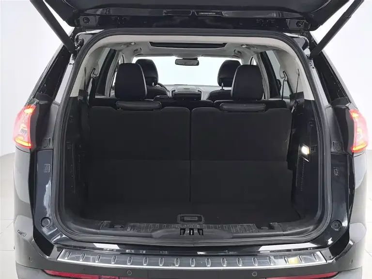 Ford Edge 2.7 T GTDi 4 WD Supreme Sharp 7-seat