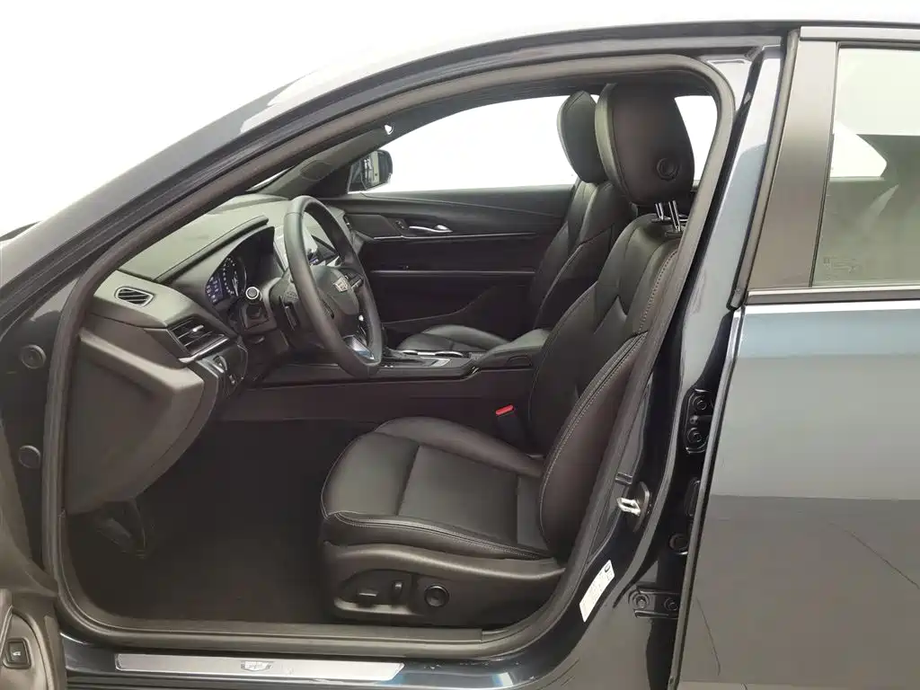 Cadillac CT4 28 T Style