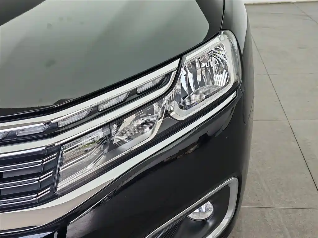 Citroën C6 400 THP Comfort