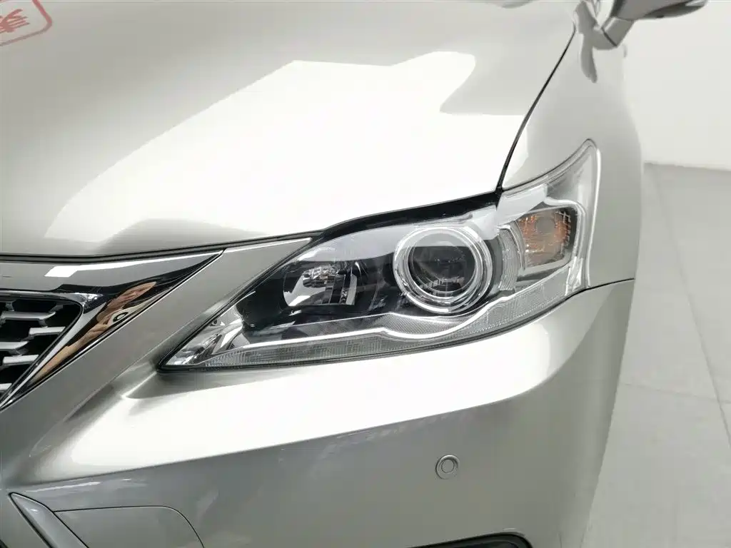 Lexus CT CT200 h Elite Mono CN-VI