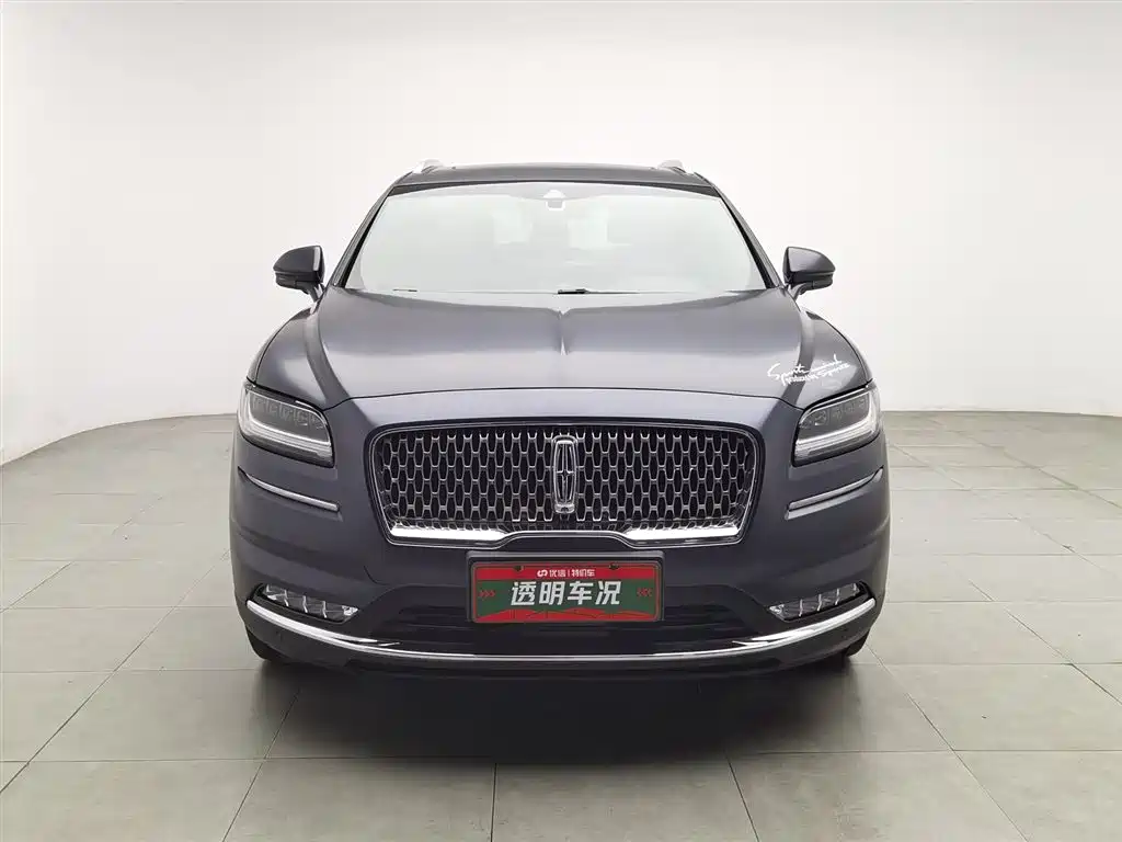 Nautilus 2.7 T 4 WD Honor Shine