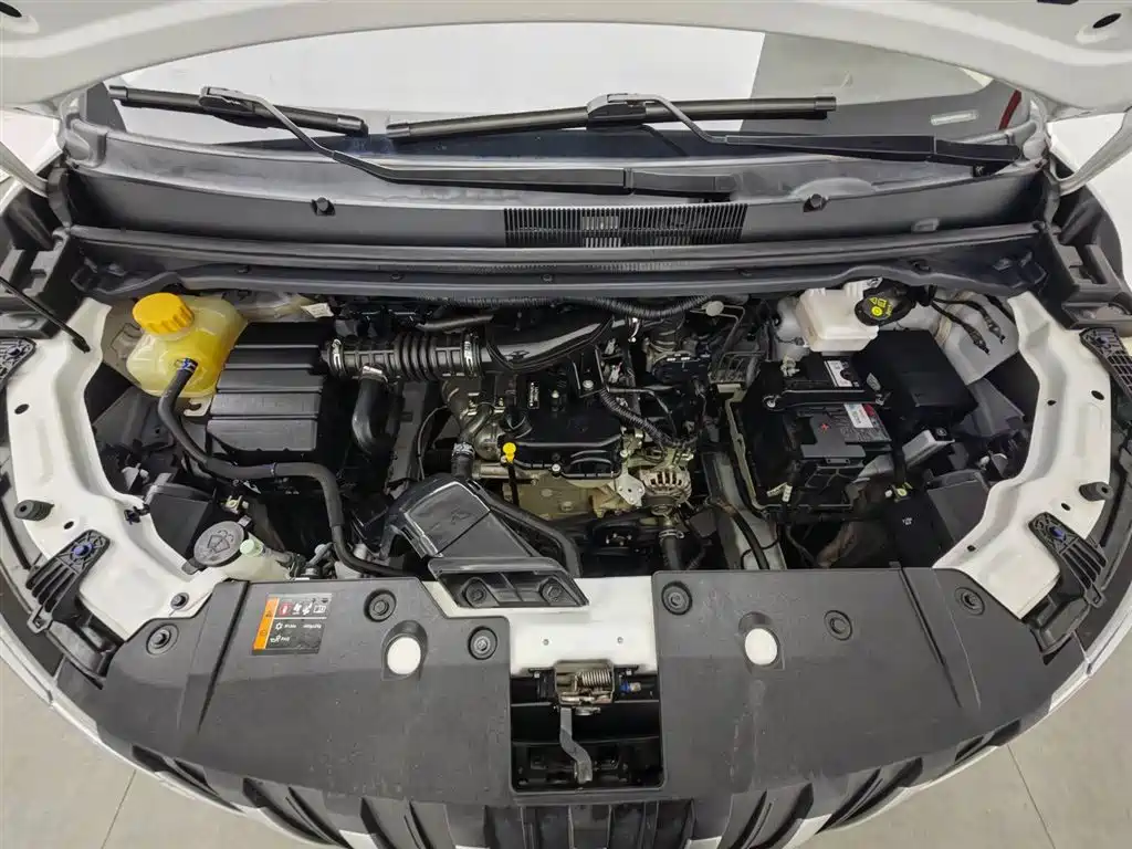 Ruisheng Ace M7 锐胜王牌M7 2023款 1.6 L 标轴创富型 7座