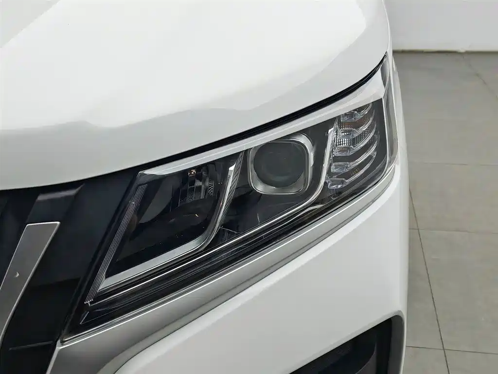 Ruisheng Ace M7 锐胜王牌M7 2023款 1.6 L 标轴创富型 7座