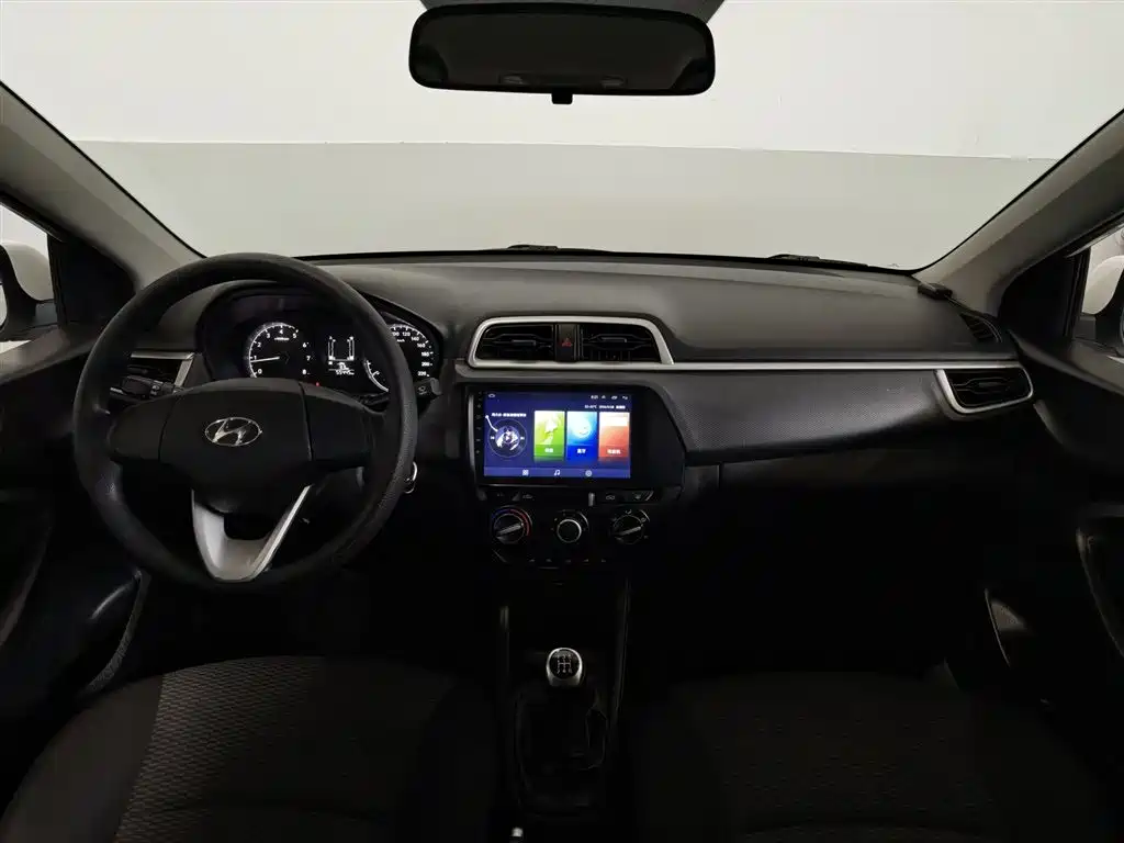 Accent 1.4 L Manual Radiant CN-V