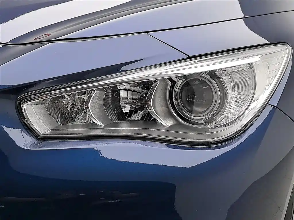 Infiniti Q50 L 2.0 T Comfort CN-VI