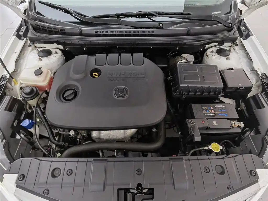 Eado 1.6 L Manual Style