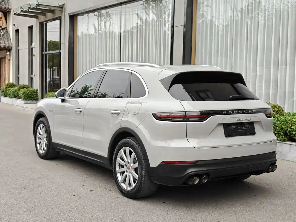 Cayenne NEV Cayenne E-Hybrid 2.0 T