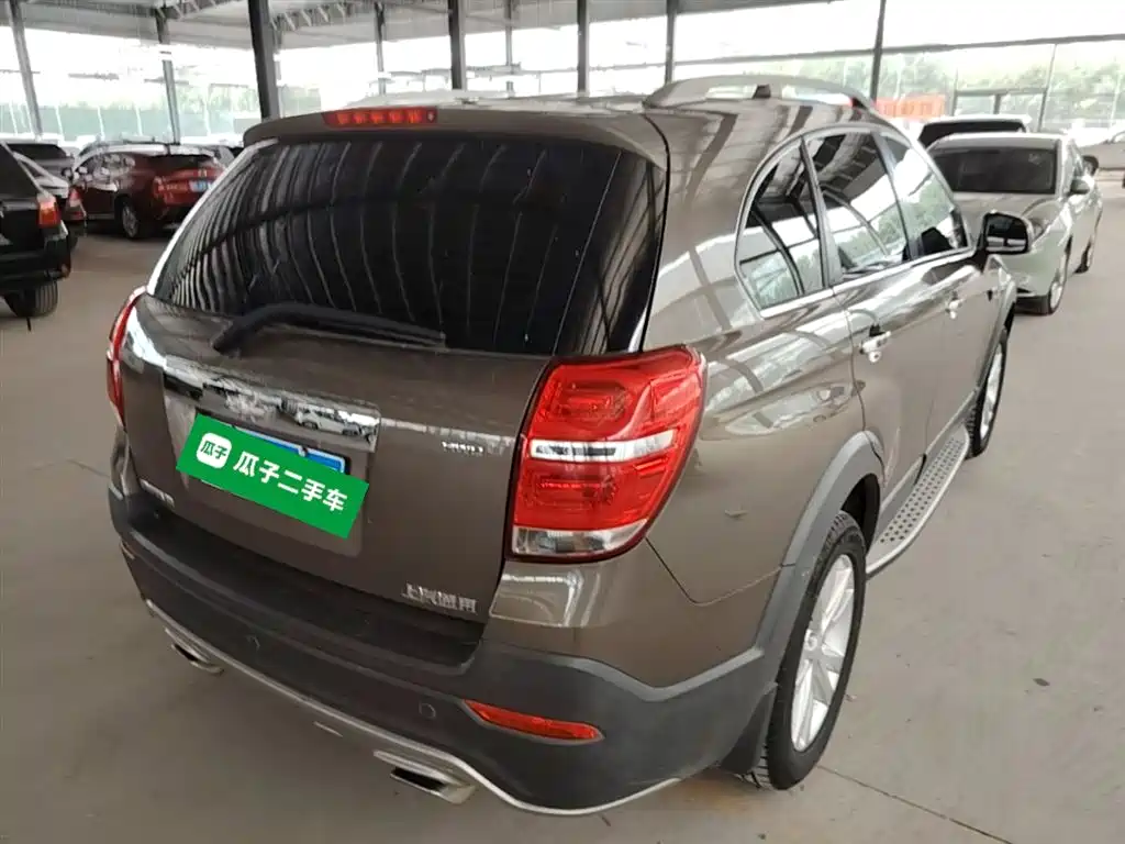 Captiva 2.4 L 4 WD Flagship 7-seat