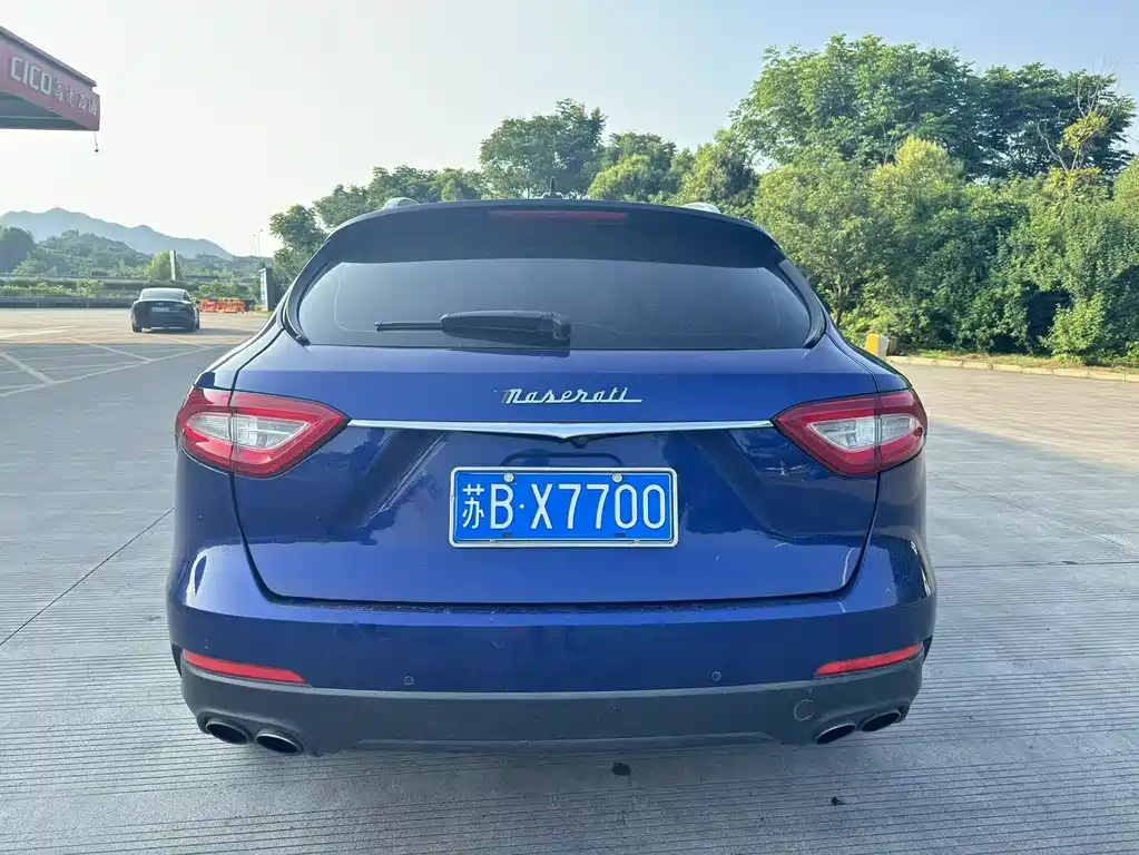 Levante 3.0 T Standard