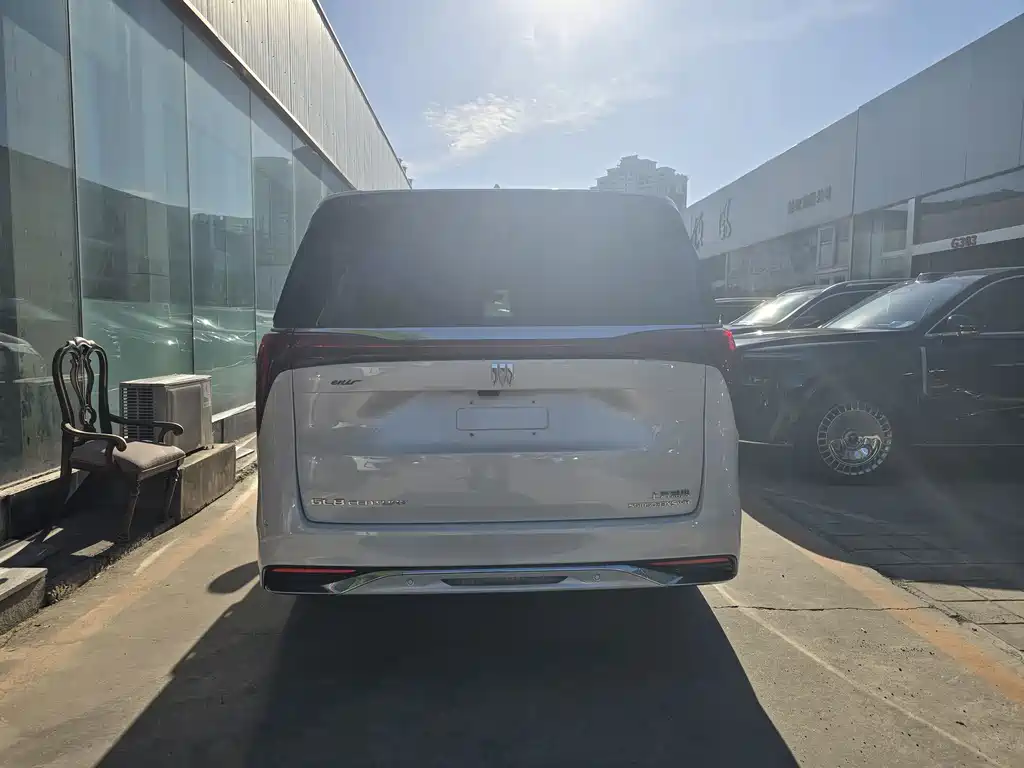 Century 2.0 T 4-seat Private
