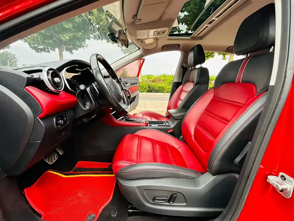 MG6 20 T Auto Trophy Premium Internet CN-V