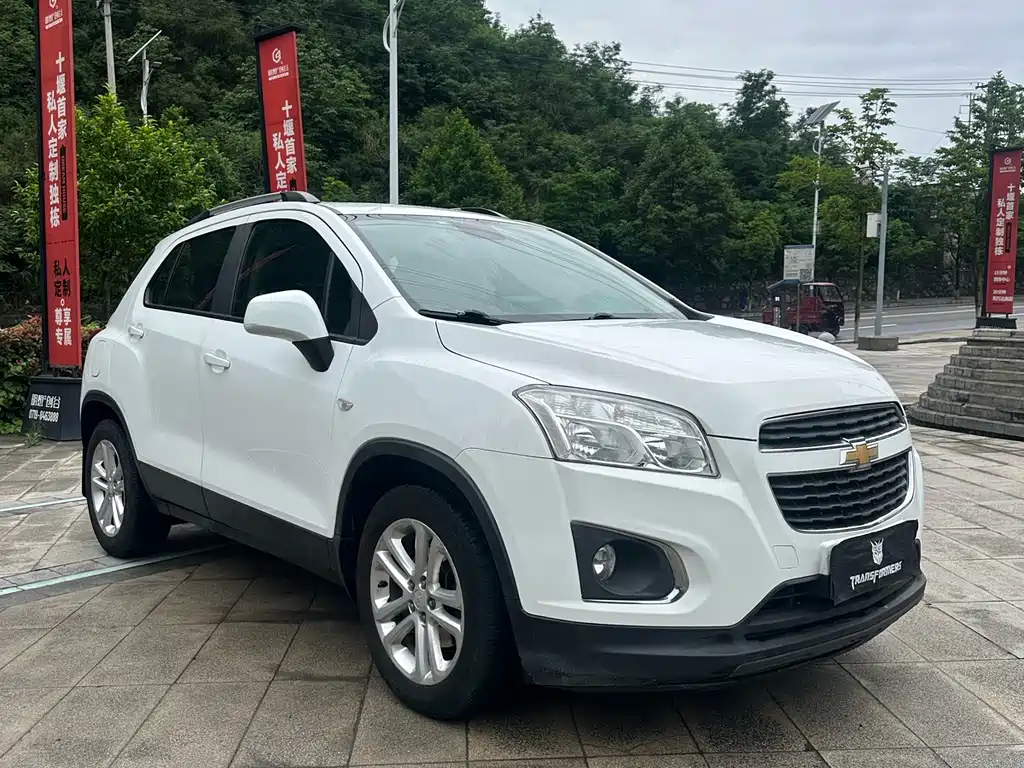 Tracker 1.4 T Auto 2 WD Comfort Sunroof