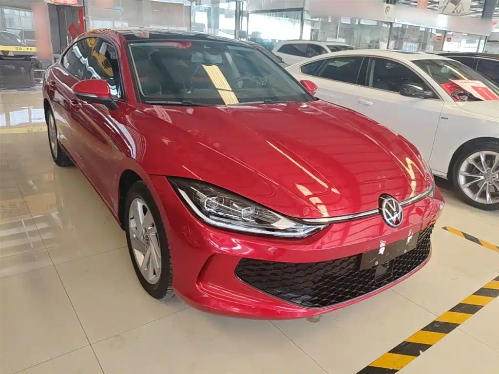 Lamando Lamando L 280 TSI DSG Dazzle Hot