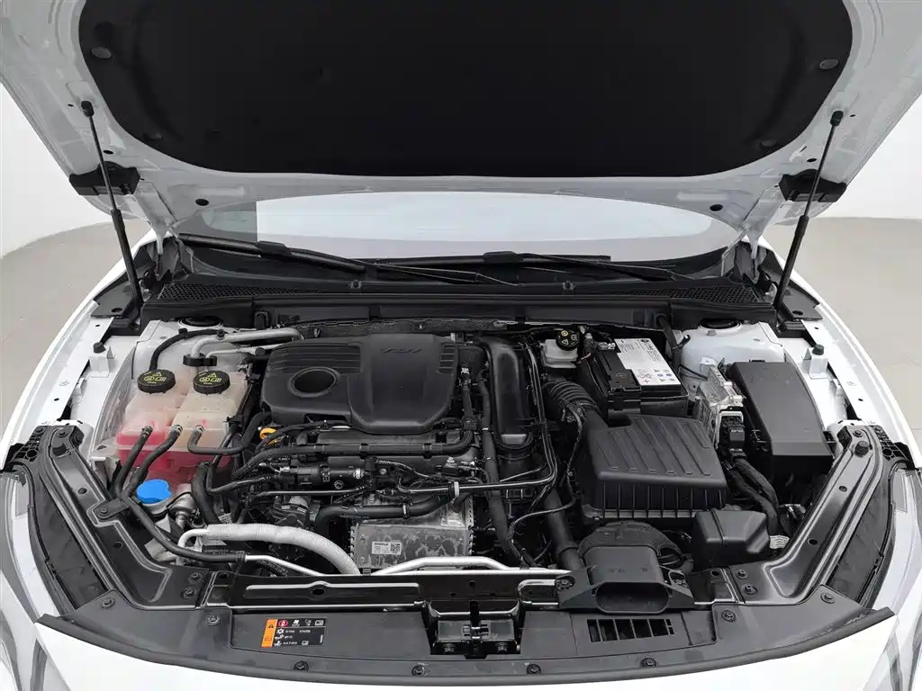 MG7 1.5 T DCT Supreme Beauty Luxury