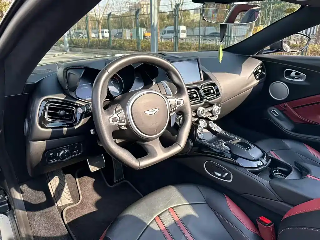V8 Vantage V8 Vantage 2022款 4.0 T V8 Roadster