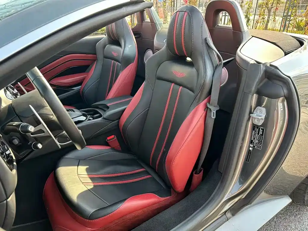 V8 Vantage V8 Vantage 2022款 4.0 T V8 Roadster