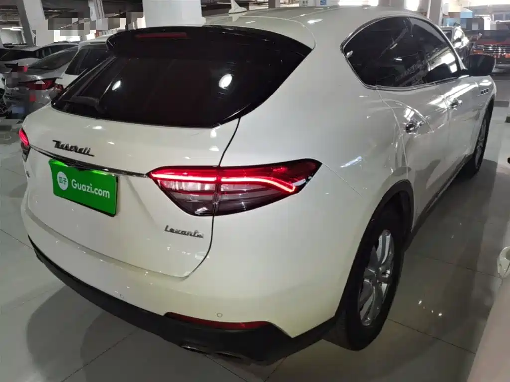 Levante 3.0 T Classic