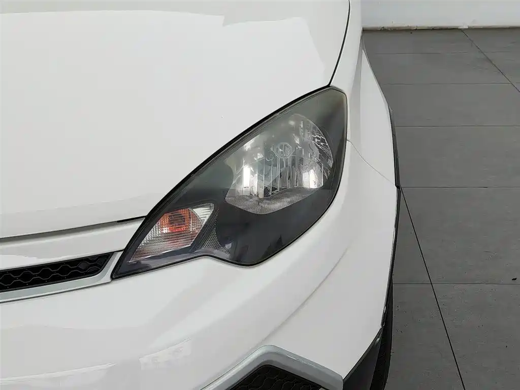 MG 3 SW 1.5 L AMT Elite