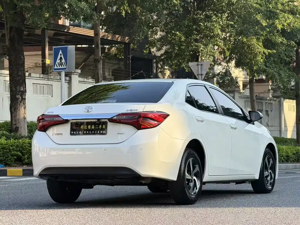 Levin Facelift 185 T CVT Elite CN-V