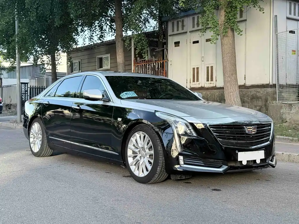 Cadillac CT6 28 T Leading