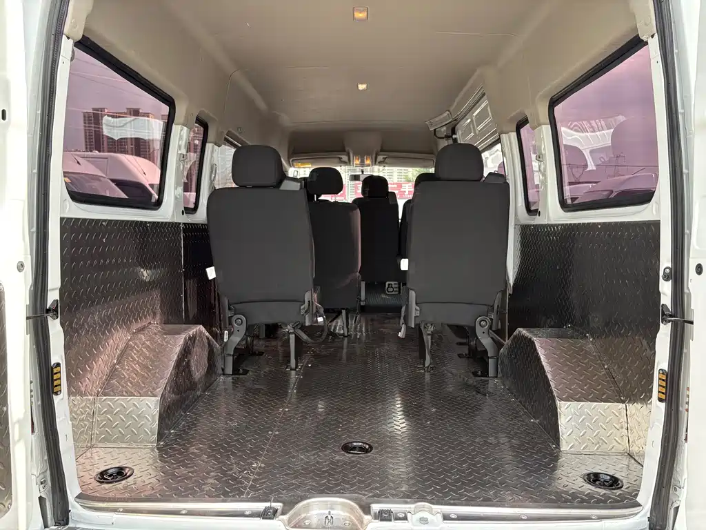 Xintu V80 2.0 T Manual Classic Aoyuntong LWB Mid Roof 6 7 8 9-seat