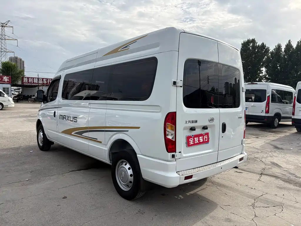 Xintu V80 2.0 T Manual Classic Aoyuntong LWB Mid Roof 6 7 8 9-seat