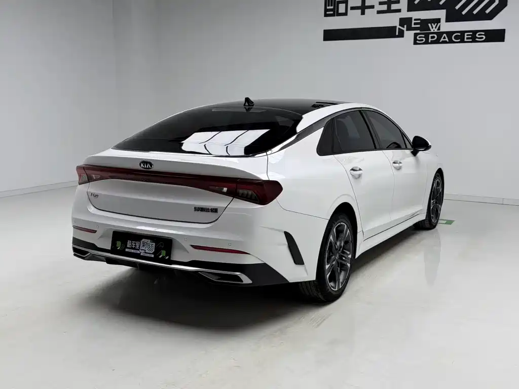 Kia K5 270 T CVVD Refreshed