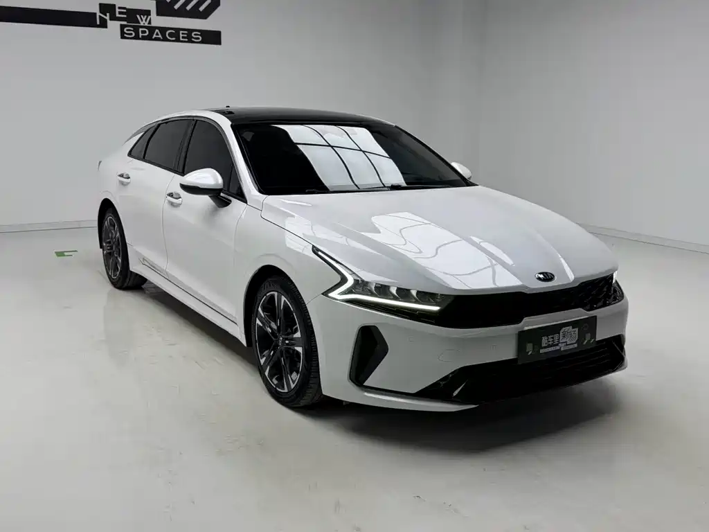 Kia K5 270 T CVVD Refreshed