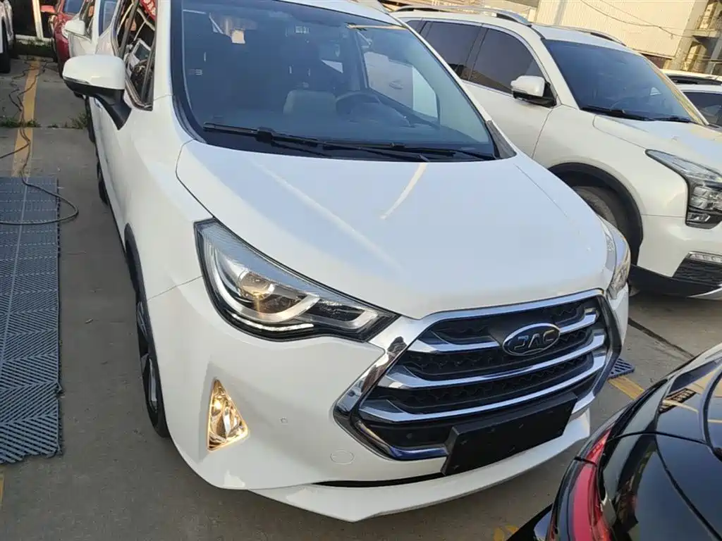 Refine S3 1.6 L CVT Luxury Smart