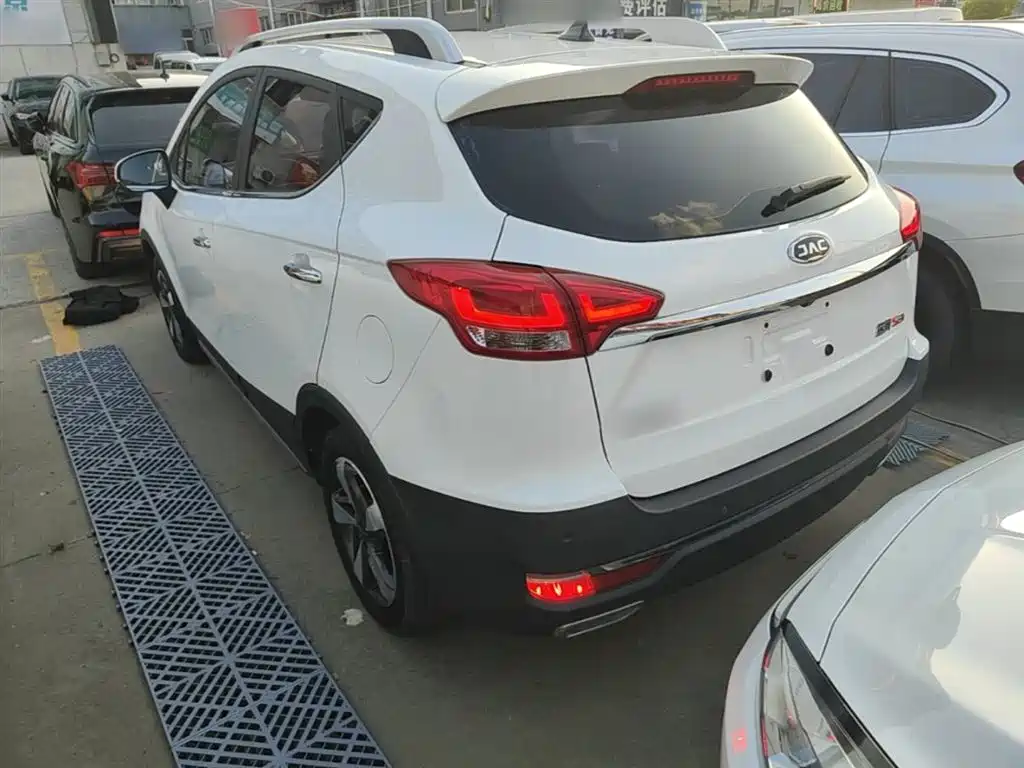 Refine S3 1.6 L CVT Luxury Smart