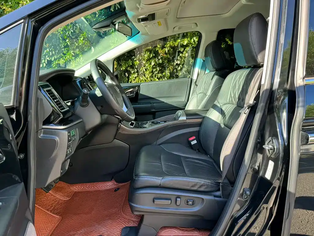 Elysion 2.0 L Hybrid Luxury