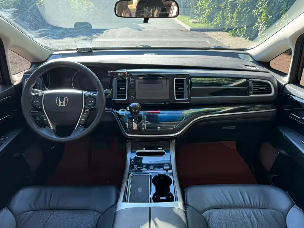 Elysion 2.0 L Hybrid Luxury