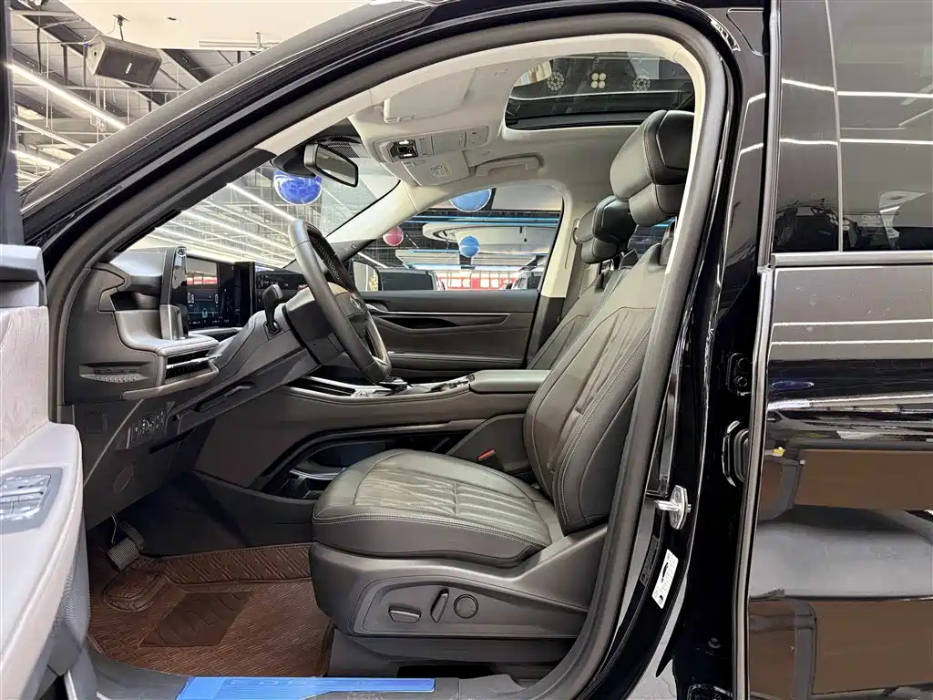 Edge Edge L 2.0 T EcoBoost 4 WD 7-seat Supreme