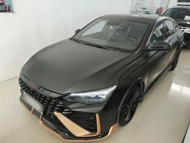 Dongfeng Yixuan MAX 1.5 T Dark Night Dawn