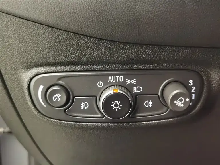 Chevrolet Equinox 探界者 2019款 Redline 550 T 自动四驱拓界版RS 国VI