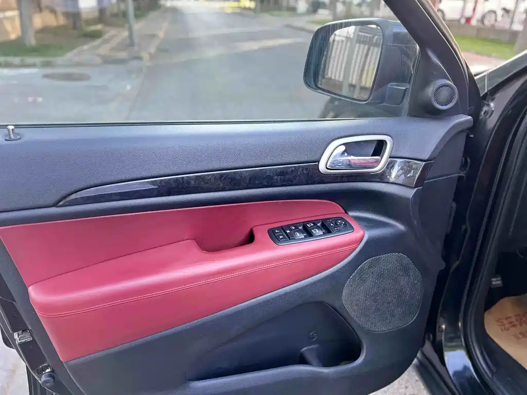 Grand Cherokee (Import) 3.6 L Comfort Enjoyment Navigation