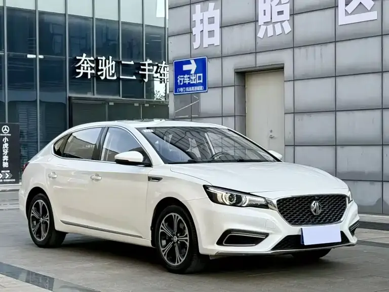 MG6 20 T Auto Luxury Connected CN-VI