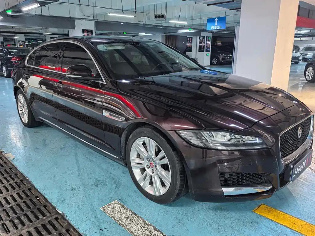 Jaguar XFL XFL 2.0 T 250 PS Luxury