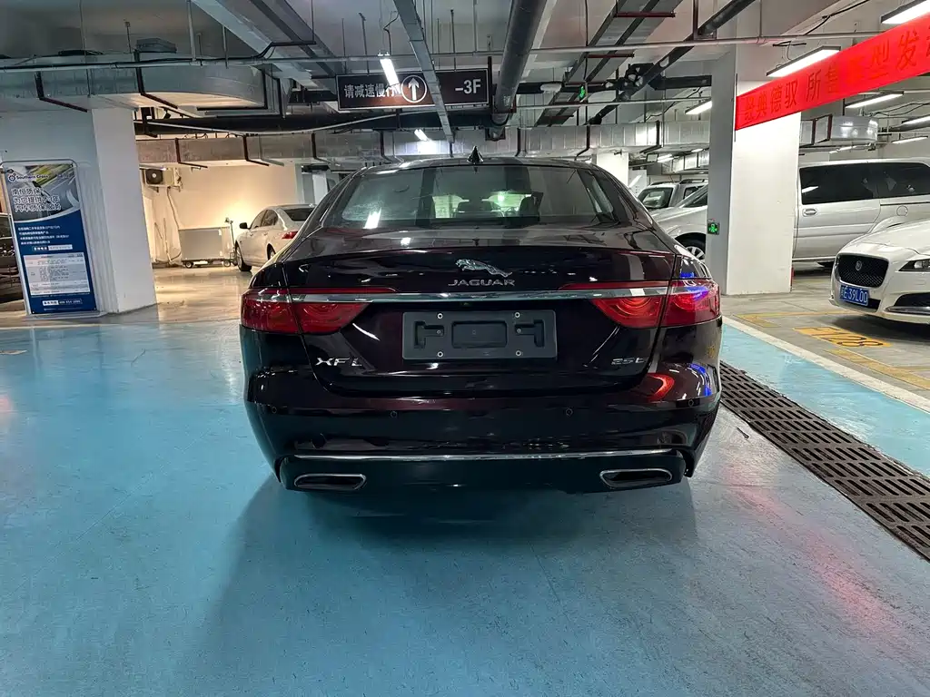 Jaguar XFL XFL 2.0 T 250 PS Luxury