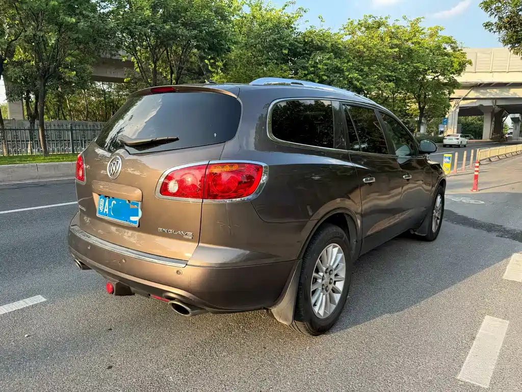 Enclave 3.6 L Flagship