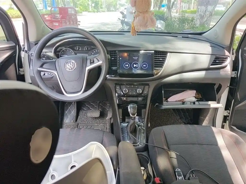 Encore 18 T Auto 2 WD Urban Fashion