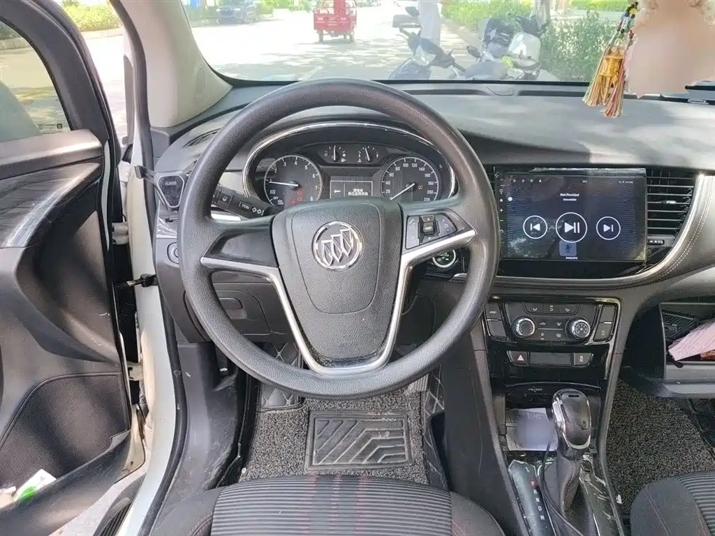 Encore 18 T Auto 2 WD Urban Fashion