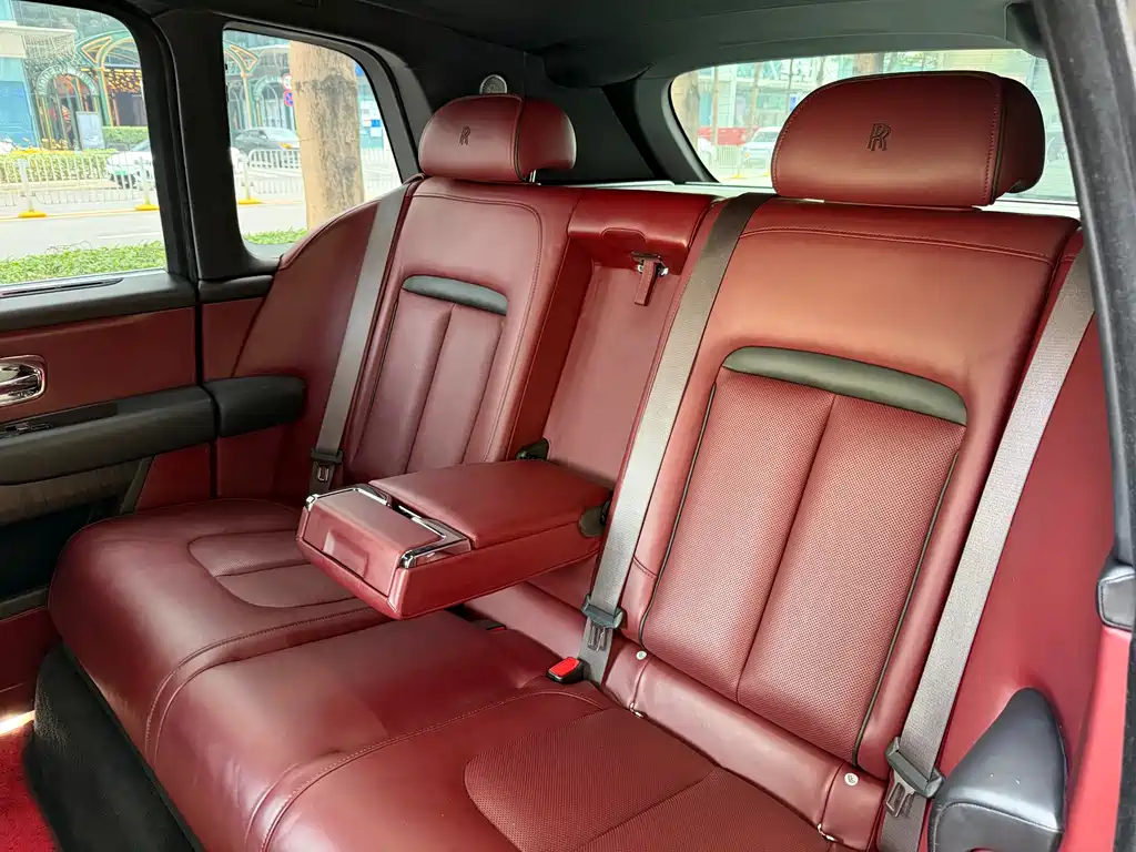 Cullinan 5-seat