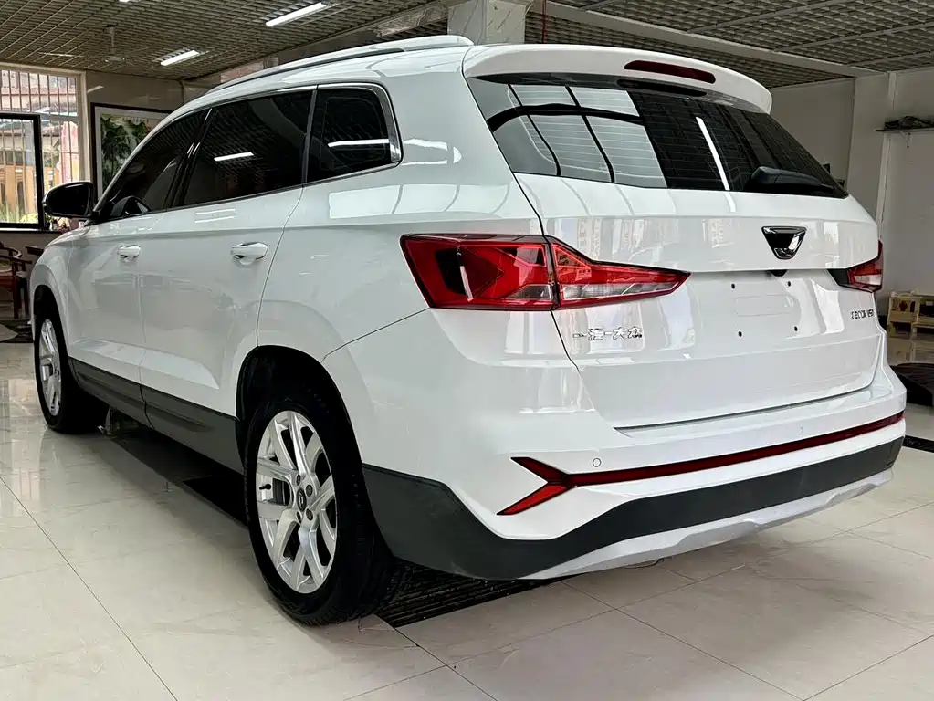 Jetta VS7 280 TSI Auto Joy