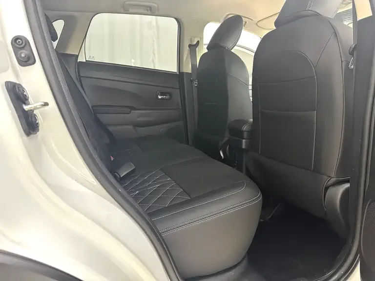 Mitsubishi ASX 2.0 L CVT Smart Leading