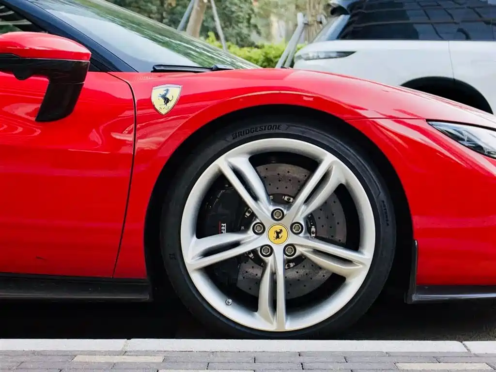 Ferrari 296 3.0 T V6 GTB