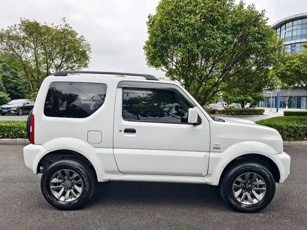 Jimny (Import) 1.3 AT JLX Navigation